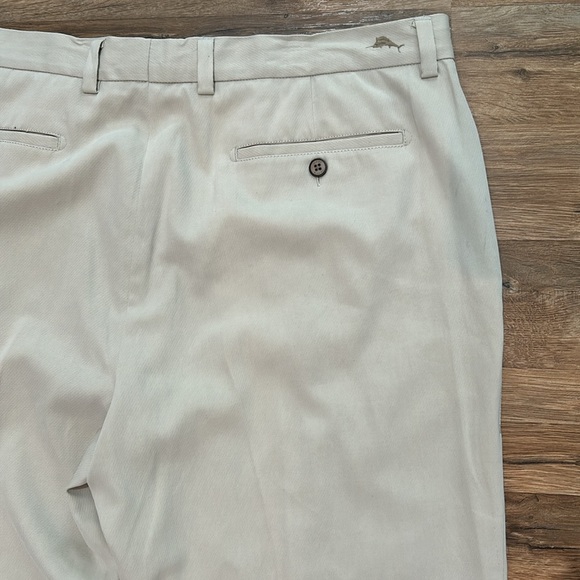 TOMMY BAHAMA MENS RELAXED GOLF PANTS CREAM LIGHTWEIGHT SIZE 36X30 - Picture 5 of 12